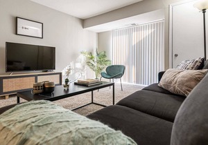 Kasa | Sunny 2BD, Near St. Joseph River | South Bend