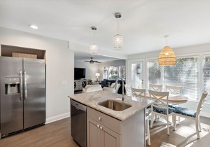 Light and airy, central, golf location
