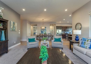 Paradise Village Resort 111 | PRIVATE HOT TUB, FIRE PIT, NINTENDO SWITCH, PING PONG, COMMUNITY POOL