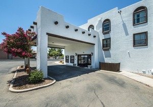 Sierra Vista 1bd Queen Economy