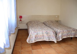 T4 with 3 bedrooms