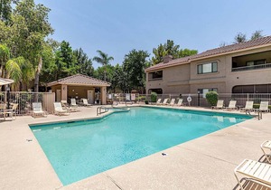 Villages North Condo - A Luxury Scottsdale Condo | Pool, Tennis & More!