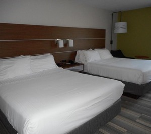 Holiday Inn Express Fairfield Ihg Hotel 