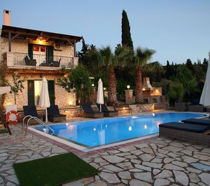 Apostolos Lefkada 