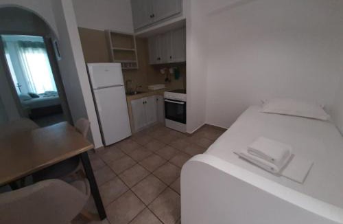 Merichas Apartment | ΚΥΘΝΟΣ ΡΟΜΑΝΤΖΑ δωματιο 5