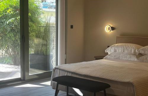 Markopoulon House | Χenion Inn - Athens Airport, Easy Check In Anytime