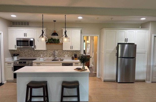Colbert House | 1, 2 or 3 rooms|Couples Retreat|Riverfront|Firepit