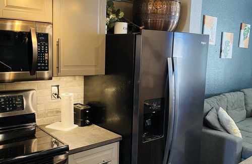 Surprise Condo | 1 bedroom 1 bath entire condominium 5 minutes to spring training