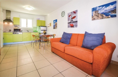 Prunete House | 1 bedroom accommodation in Prunete