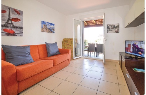 Prunete House | 1 bedroom accommodation in Prunete