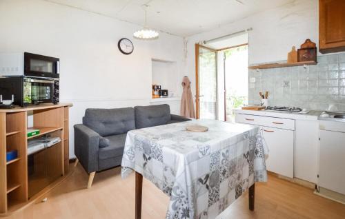 Sant'Andrea-di-Bozio Apartment | 1 Bedroom Cozy Apartment In Sant Andrea Di Bozio