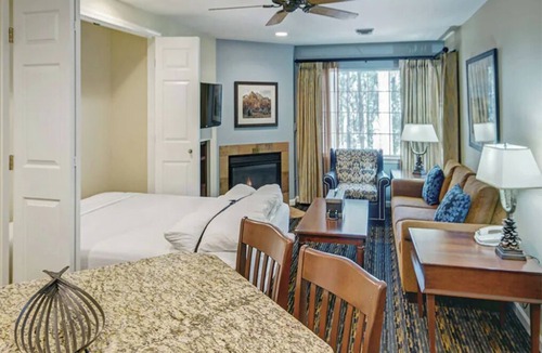 Pinetop Resort | 1 Bedroom Condo w/Kitchen, Sleeps 4, at Pinetop Resort, in White Mountains!