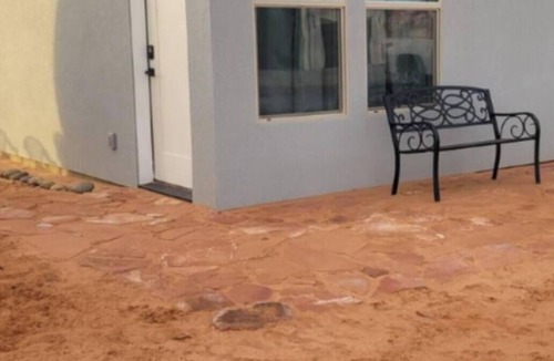 Page House | 1-bedroom in scenic Page, newly build home at the edge of the desert