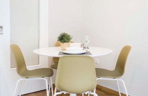 Thissio Apartment | 1 BR Apt In Petralona 15 Minutes From Acropolis