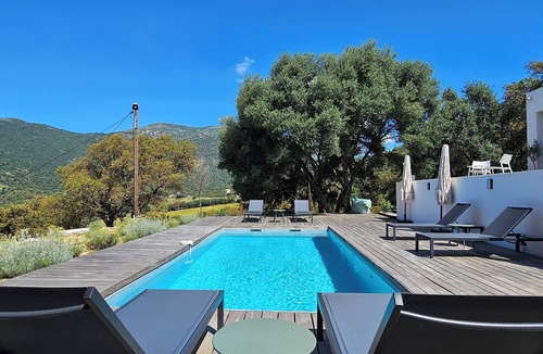 Olmiccia Apartment | 1 Double Room 2 pers, Residence Casa Pian d'Olmo/Double Room - L'Albitru