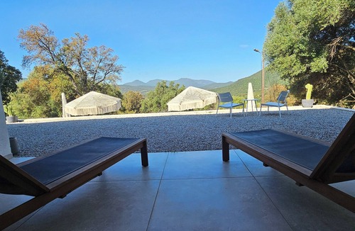 Olmiccia Apartment | 1 Double Room 2 pers, Residence Casa Pian d'Olmo/Double Room - L'Albitru