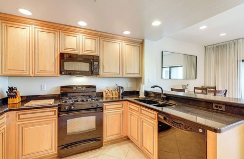 Desert Ridge Condo | ~ 1 Mi to Desert Ridge Marketplace: Phoenix Condo!