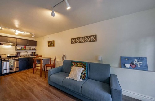 Iron Horse Historic District House | 1 Min to 4th Ave & Congress/1 BR 1 BA/Casita