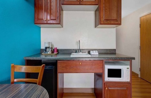 Idaho Falls Apartment | 1 Queen Bed | Non-Smoking