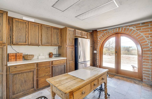 Florence House | 10-Acre Desert Oasis w/Expansive Patio in Tucson!