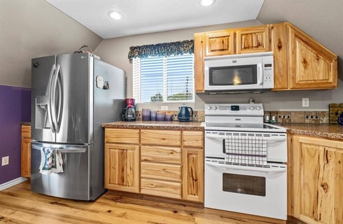 Nampa Apartment | 100Mbps°Smart TV°Full Kitchen°Self Check-In°W/D