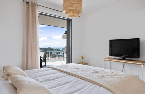 Albitreccia Apartment | 110 m2 D'espace de Vie, vue Mer, Plage à 200 m