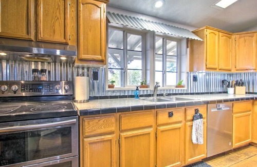 Tonopah House | 12+ Acre Family and Pet Friendly Horse Property w/Riding Trails and Pool!