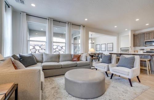Washington House | 12 Mi to Sand Hollow: Spacious Home w/Game Room