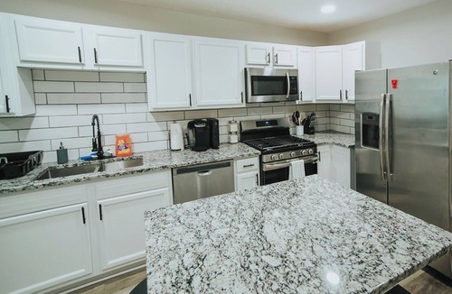 Wilmington House | 12 Min Walk to Riverfront, Beautiful Peaceful Home