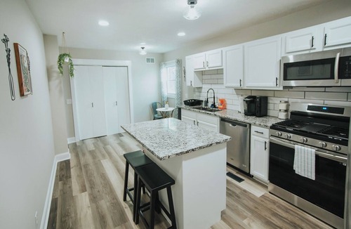Wilmington House | 12 Min Walk to Riverfront, Beautiful Peaceful Home