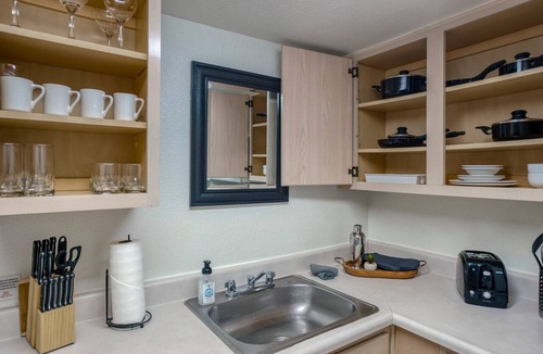 New Papago Parkway Apartment | 130-Scottsdale Sanctuary – Cozy 1BR in a Quiet Gated Community