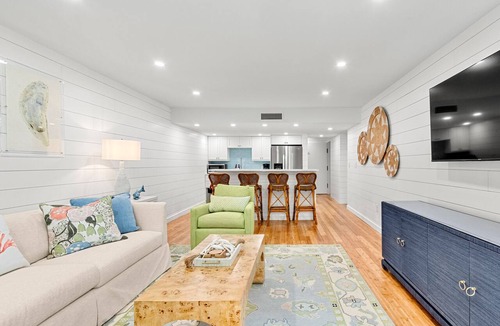 West Beach Village Condo | 1351 Fairway Oaks Villa by Akers Ellis Rentals