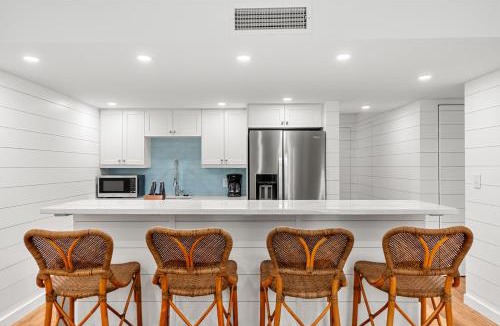 West Beach Village Villa | 1351 Fairway Oaks Villa by Akers Ellis Rentals