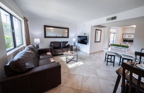 New Papago Parkway Apartment | 136 Fully Furnished Vacation Rental with Resort Amenities