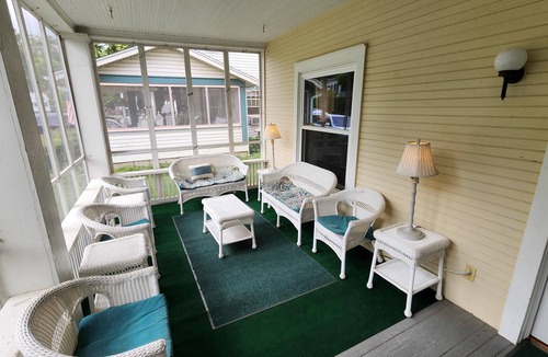 Lakeside Cottage | 162 Peach Perfectly Located inside Lakeside!