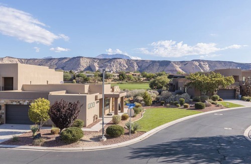 St. George House | 168 m² House ∙ 3 bedrooms ∙ 10 guests