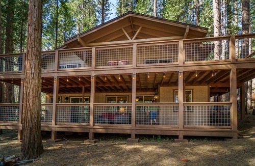 North Wawona Cabin | 172 m² Cabin ∙ 3 bedrooms ∙ 10 guests