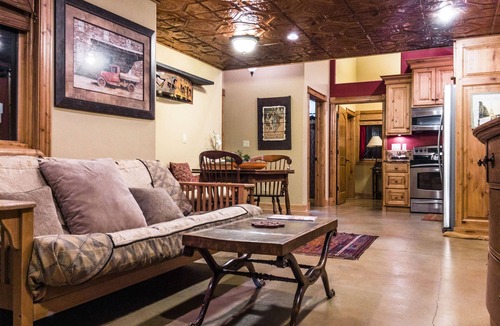 Sandpoint Cabin | 18-acre Italian-Style Mountain Villa: Talus Rock Retreat in Sandpoint, Idaho