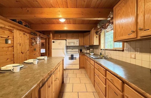 Island Park Cabin | 19 MI to YNP | Sleeps 8 | ATV Access