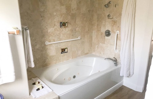 St. George Resort | 19 Resort- Double King, Pool, Hot Tub, Kitchen, Grill