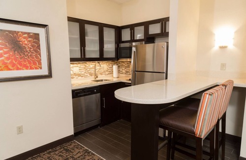 Fishers Apartment | 1BR 2 Queens Suite | Daily Breakfast & Fire Pit