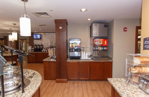 Bowling Green Apartment | 1BR Suite w/2 Doubles | Free Breakfast + Pool