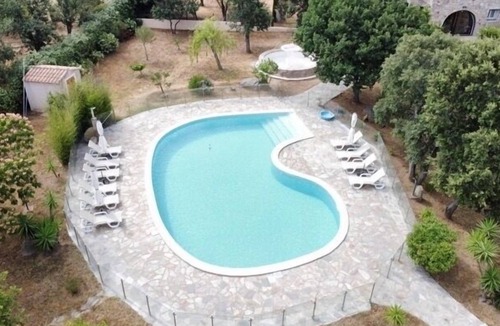 Pigna Apartment | 1km from the beach, apartment g with terrace in residence with swimming pool