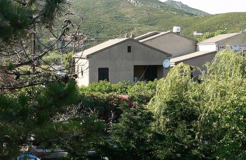 Pietracorbara Apartment | 1st floor of the Maison Rose, 50 metres from the sandy beach