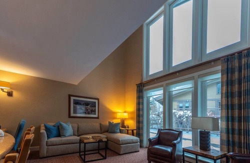 Elkhorn Hotel | 2 Apartments w/2BR each | Enjoy the Mountain View & Access to Village Dining