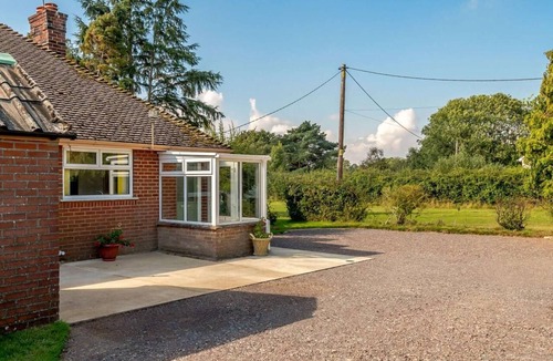 Lytchett Matravers House | 2 Bed in Poole (oc-85399)