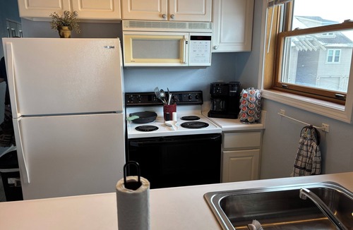 Oak Harbor Condo | 2 bedroom, 1.5 baths waterfront condo includes dock.