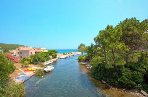 Pietracorbara Apartment | 2-bedroom apartment for 6 people including 4 adults