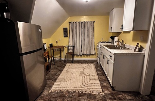 Fort Wayne Apartment | 2-bedroom apartment near downtown Fort Wayne