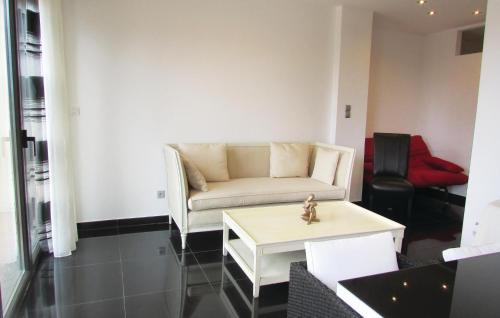 Aregno Apartment | 2 Bedroom Awesome Apartment In Algajola